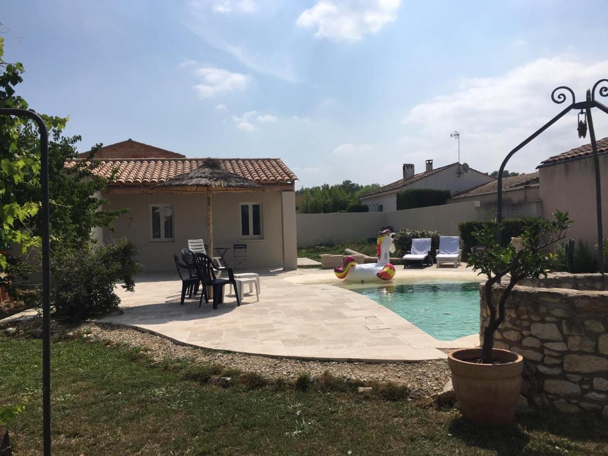 Coquet 2 Pieces Au Calme Avec Piscine Villa Fontvieille Buitenkant foto